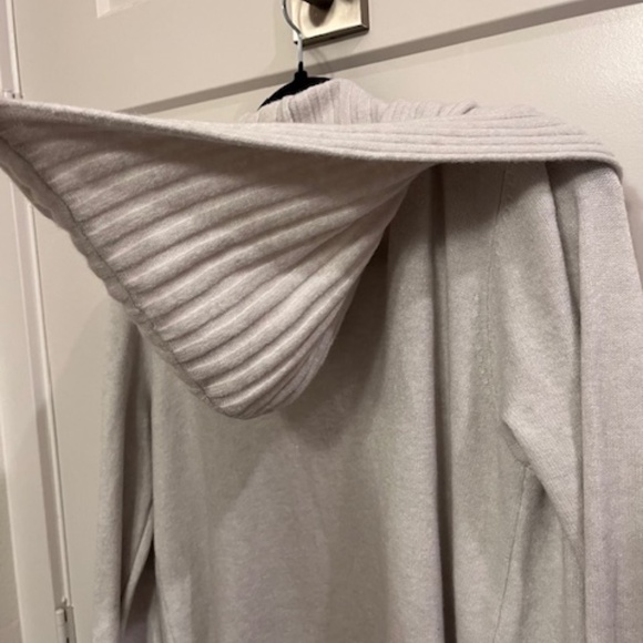 Evolution by Cyrus Hooded Cardigan - Picture 6 of 6